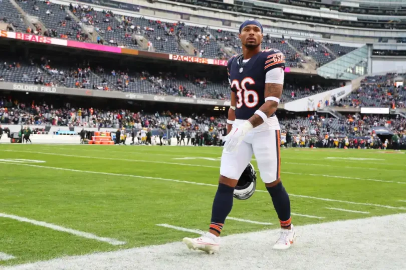 Jonathan Owens Honors Simone Biles with Perfect Gymnastics Salute After Forced Fumble